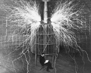 Nikola_Tesla_at_wardenclyffe_laboratory_9227.jpg