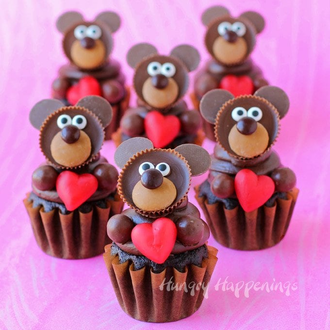 teddy-bear-cupcakes-valentines-day-cupcakes.jpg