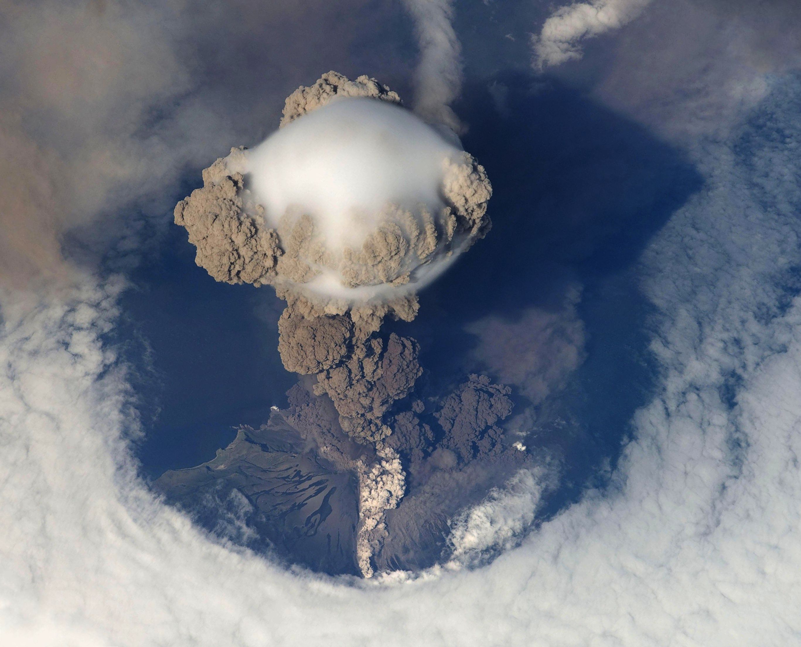 Sarychev_Volcano_edit.jpg
