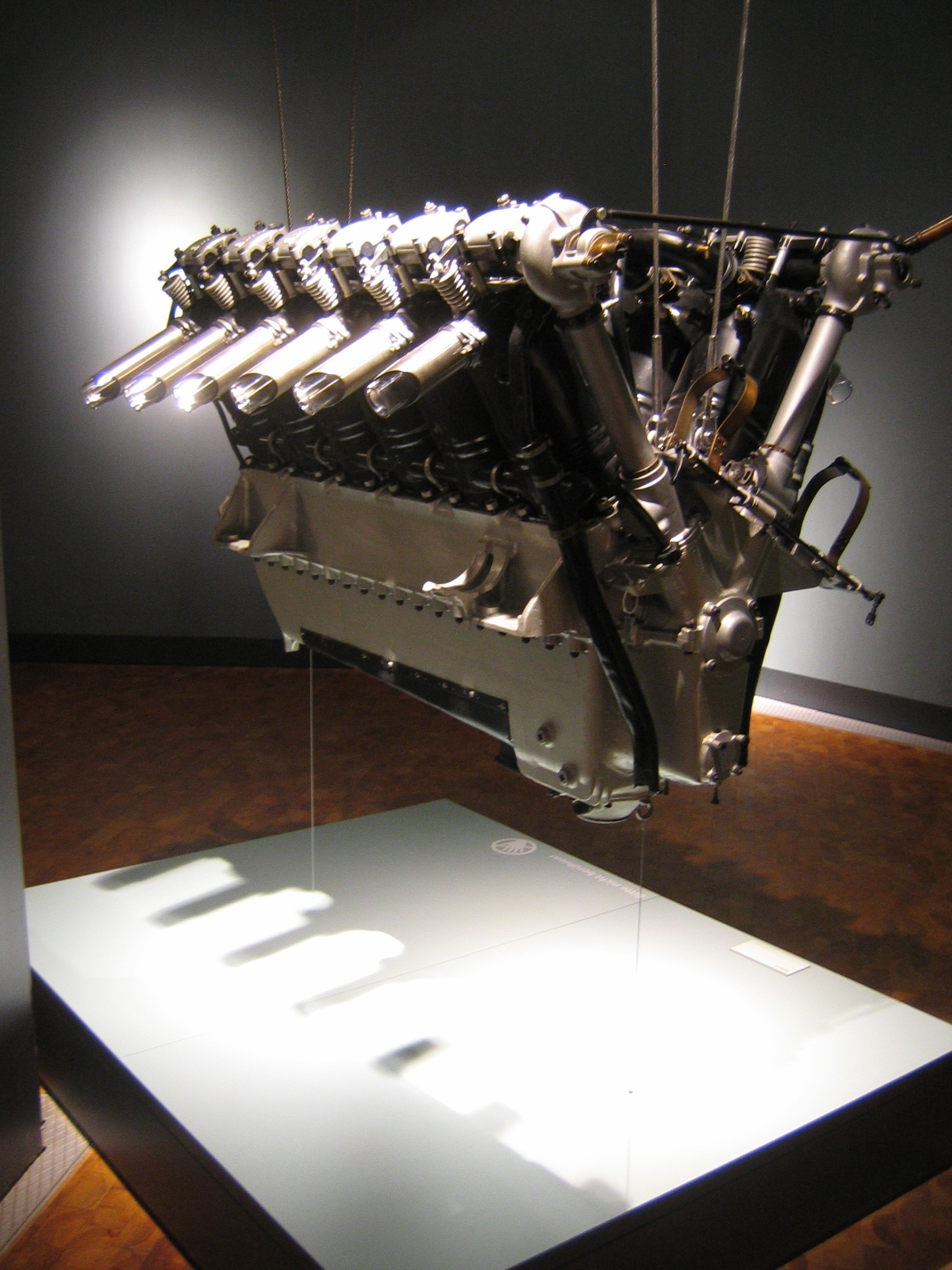V12engine.jpg