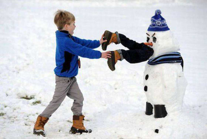 snowman-eats-kid.jpg
