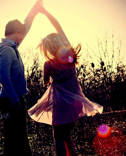 couple-dance-dress-love-sunny-Favim.com-120103.jpg