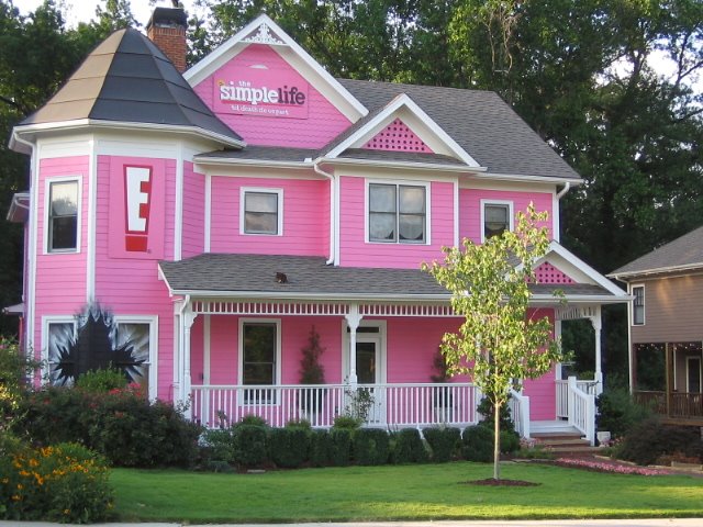simple_life_pink_house.jpg