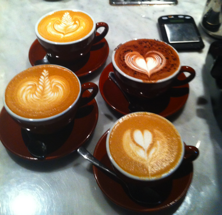 440px-4_lattes.png