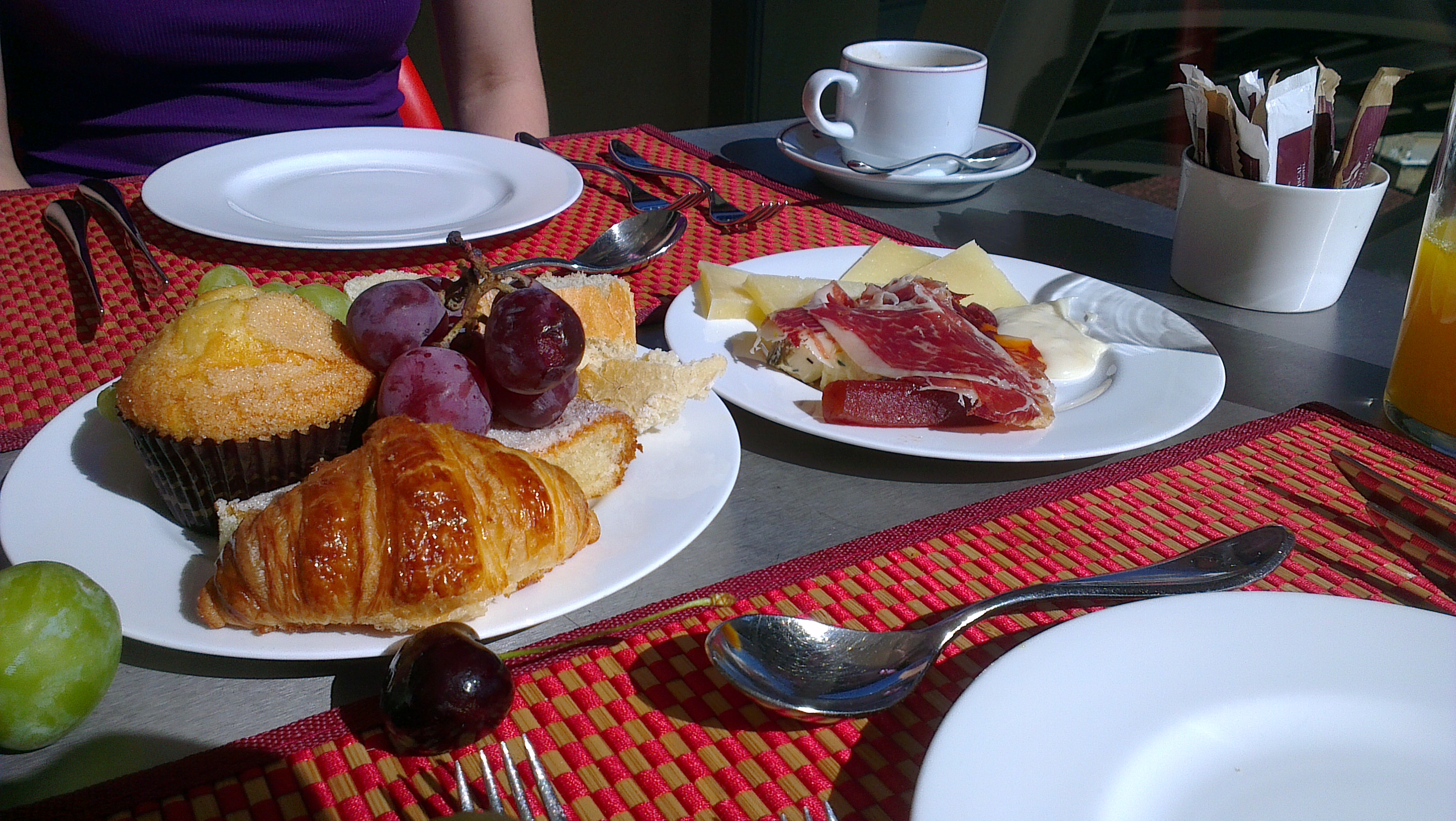 Continental_Breakfast.jpg