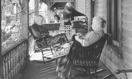 elderly-couple-sitting-on-006.jpg
