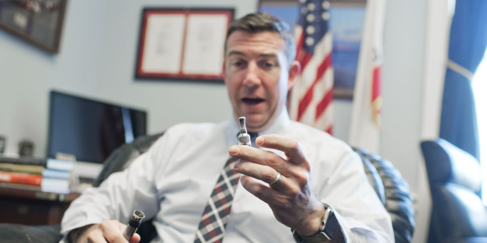 landscape-1456338073-duncan-hunter-vaping-congressman.jpg