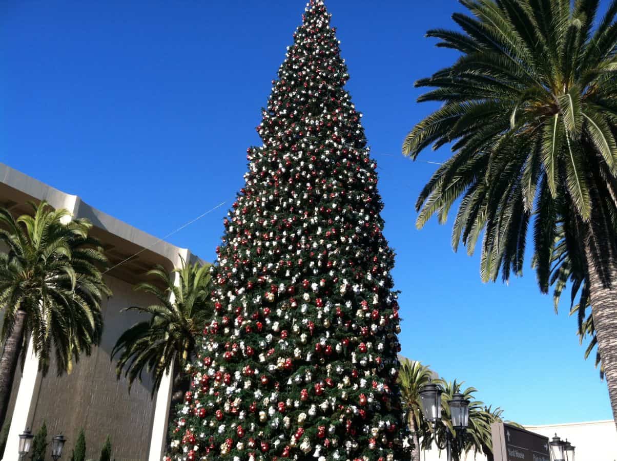 fashion-island-christmas-tree.jpg