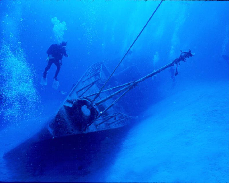 shipwreck_hunting.jpg