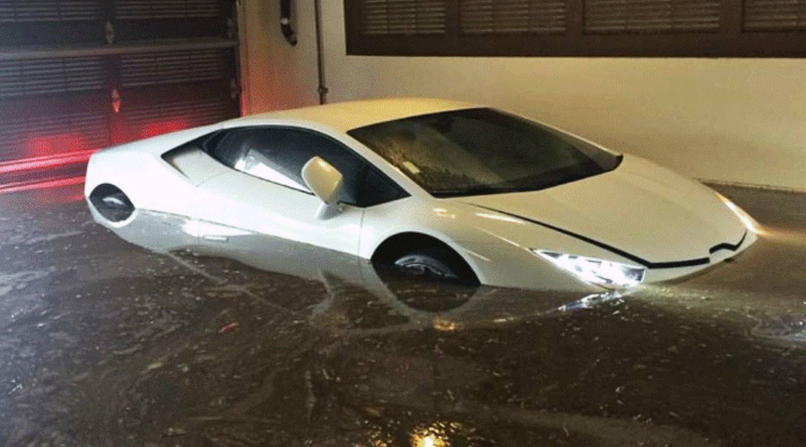 Flooded-Lamborghini-Huracan.jpg