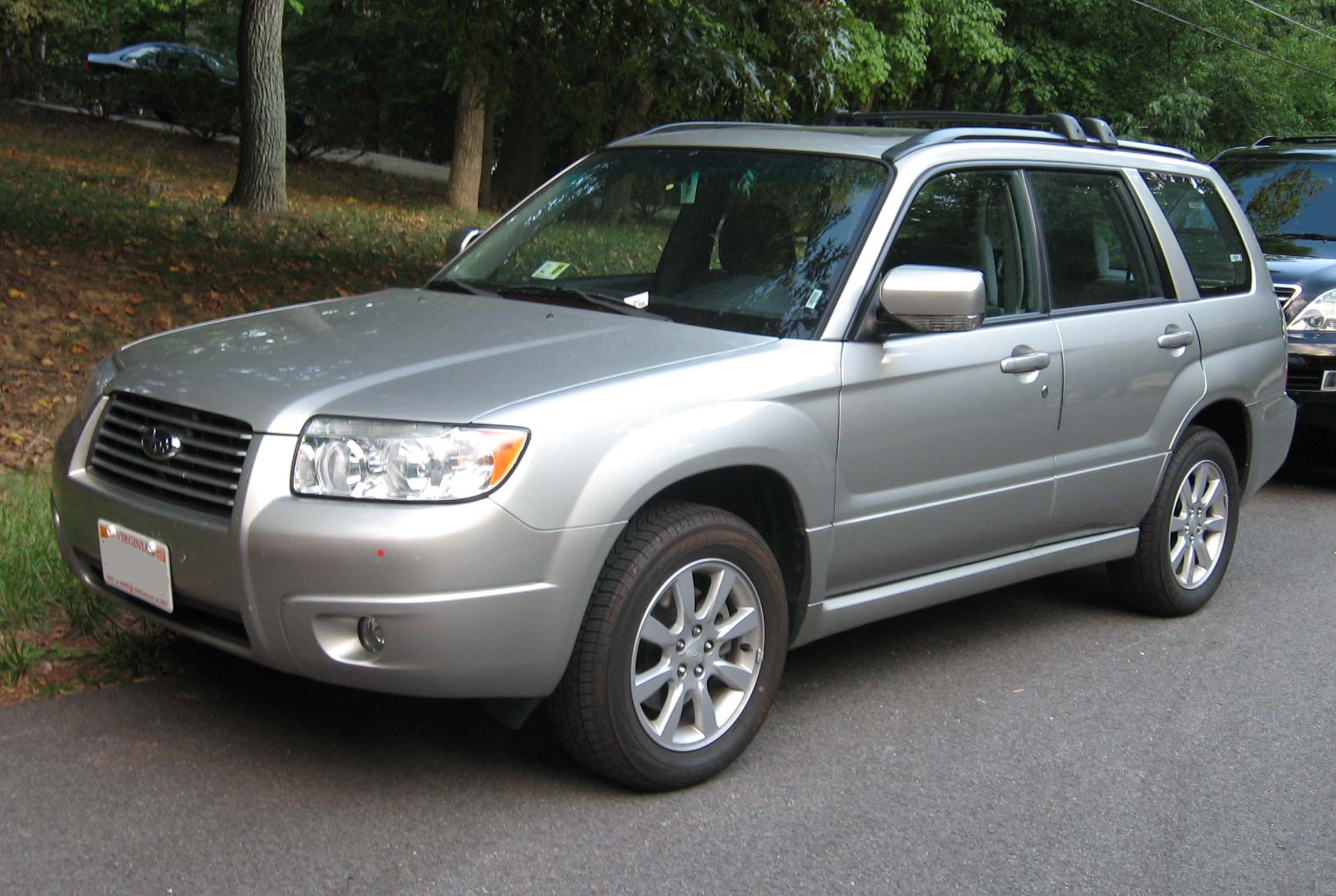 06-07_Subaru_Forester_XS.jpg