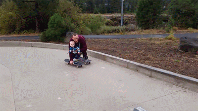 ani_skateboard-baby.gif