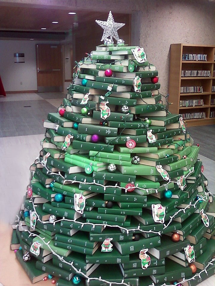 csupueblotree.jpg