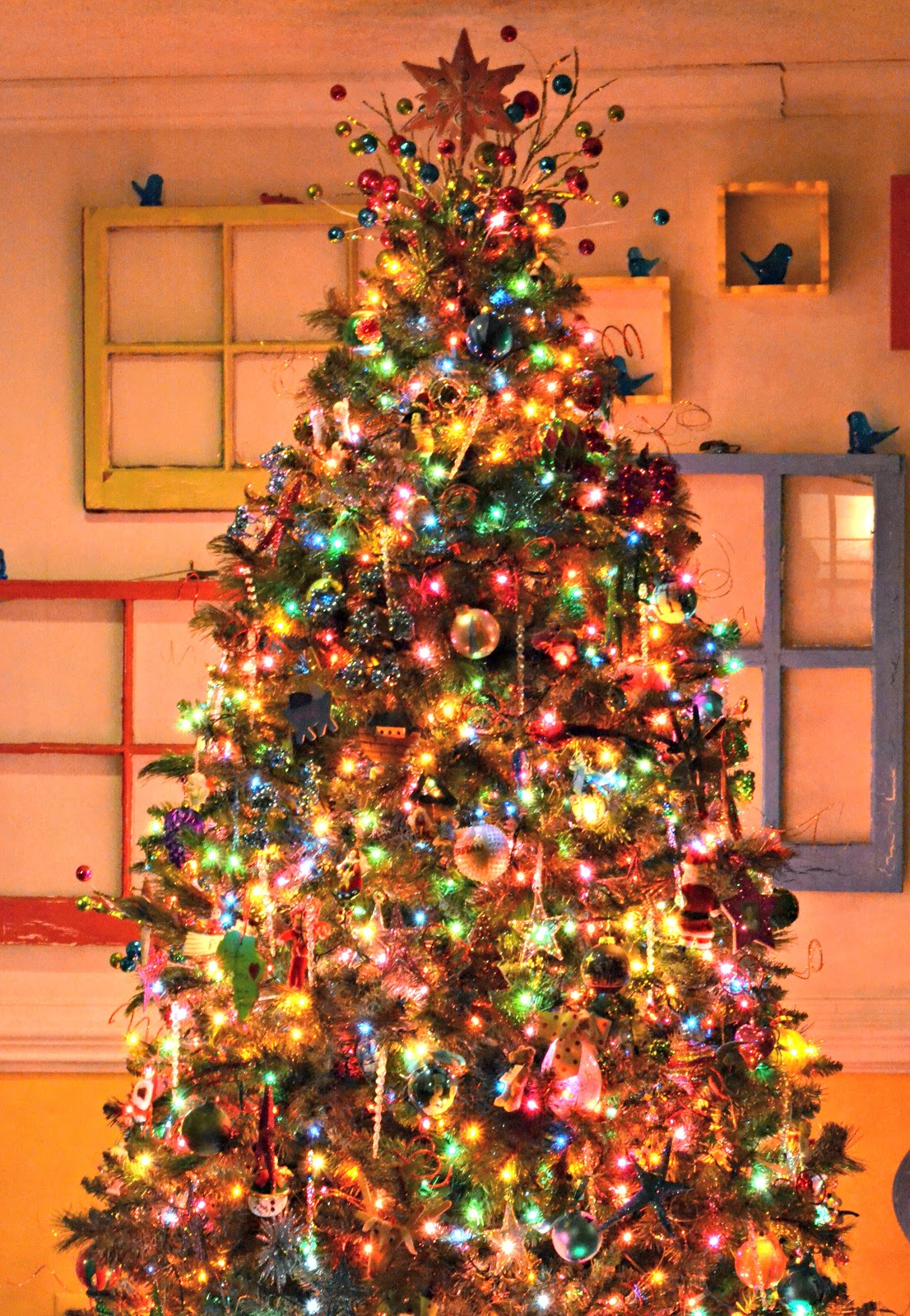 christmas-tree-decorating-ideas-8.jpg