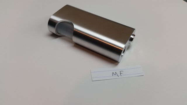 J9Ye84cl.jpg