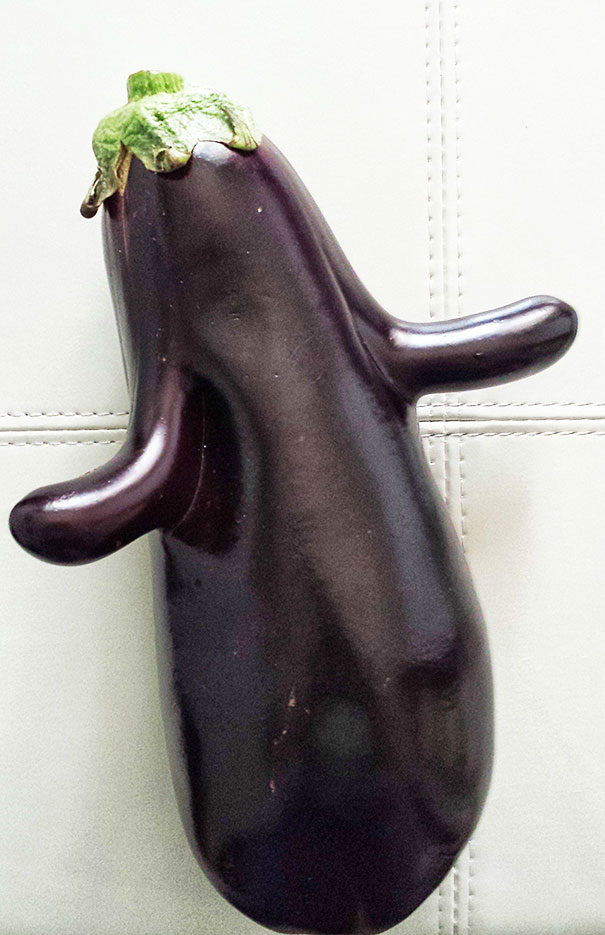 funny-shaped-vegetables-fruits-3.jpg