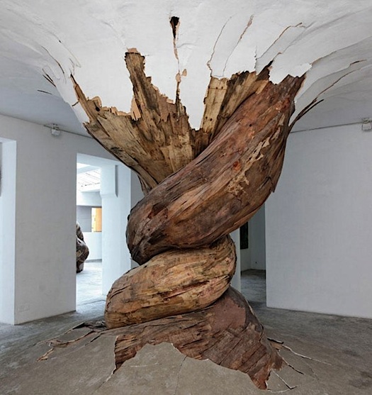 tree-sculpture-henrique-oliveira.jpg