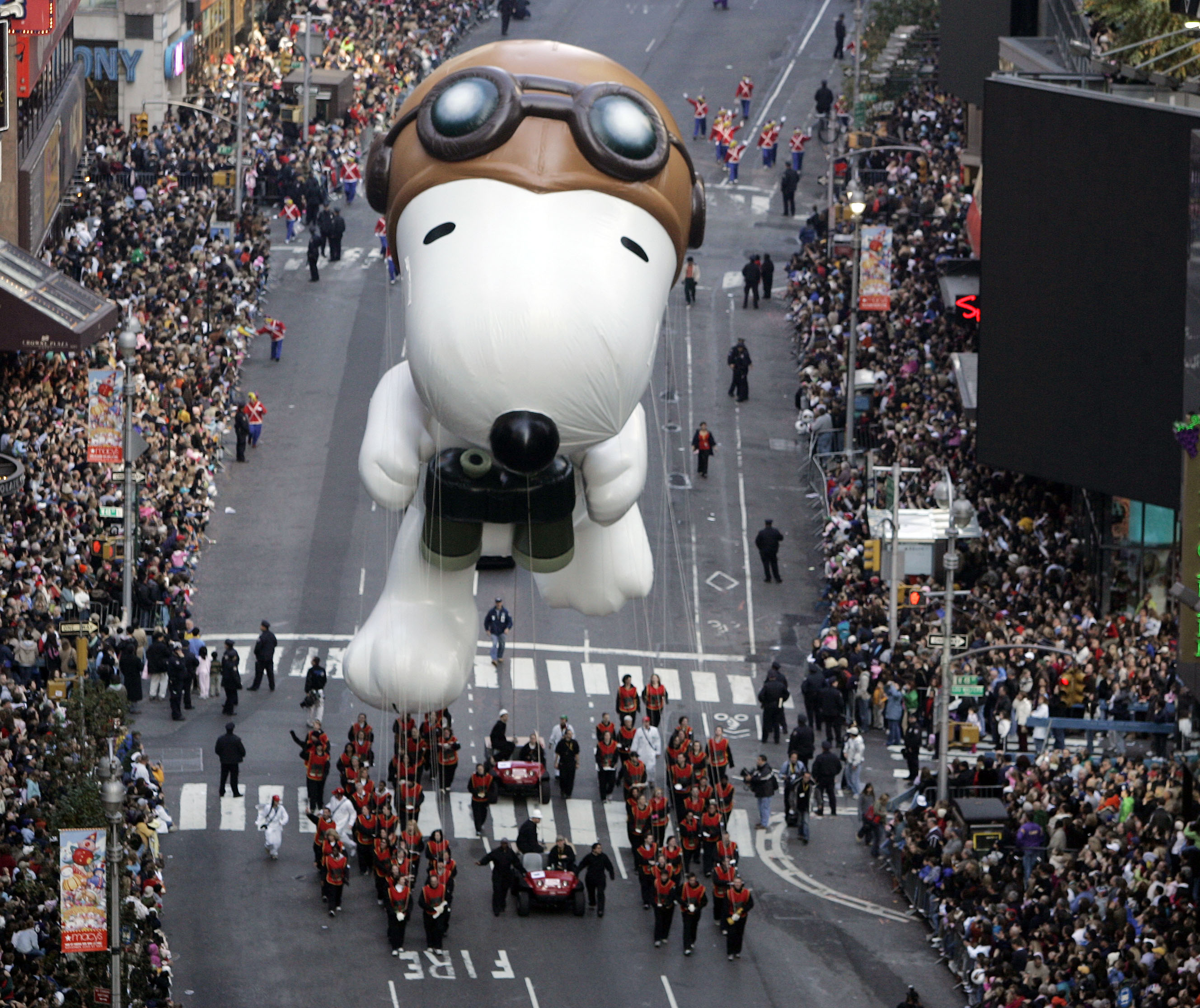 snoopy-macys-parade-11.jpg
