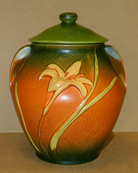 Roseville-Art-Pottery-Brown.jpg