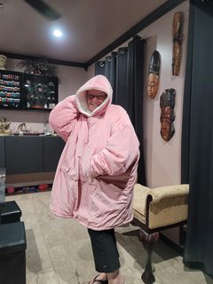 QkAvVK1m.jpg