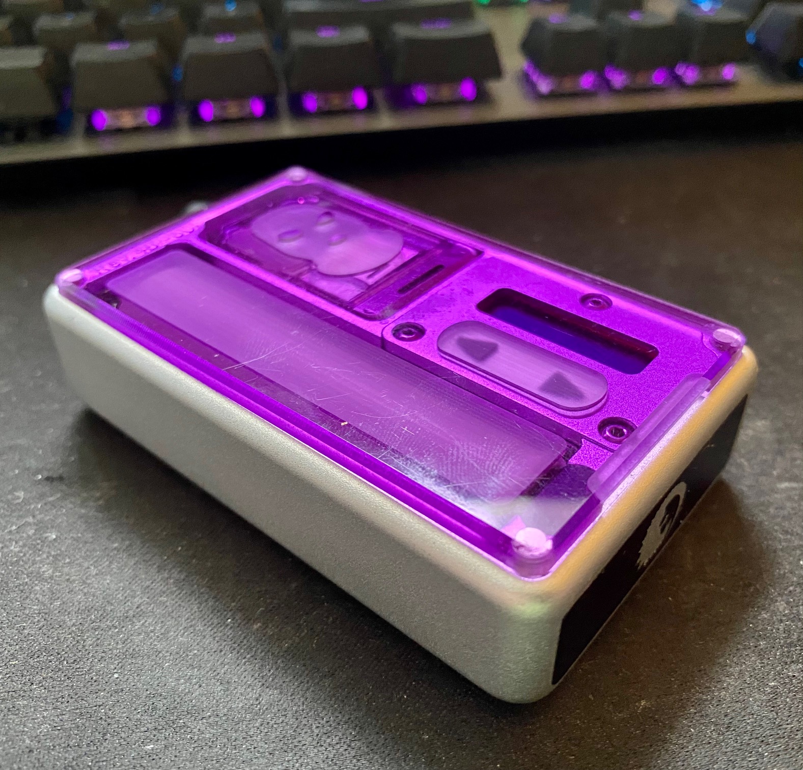 dbEHTy9.jpg