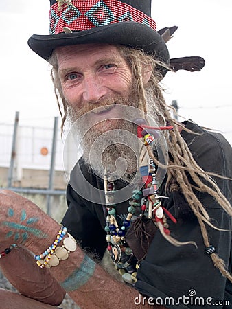 eccentric-older-gentleman-7403125.jpg