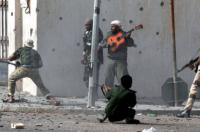 guitarist-fighter_sm.jpg