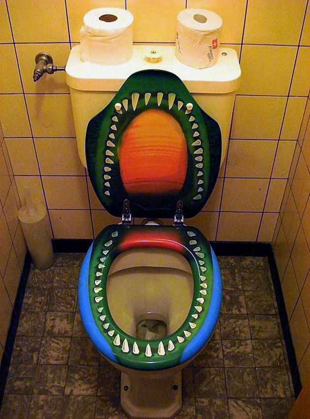 monster-mouth-toilet.jpg