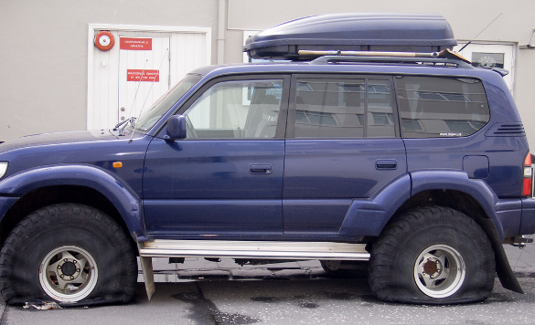 Flat-Tire-Problems-In-Illinois.jpg