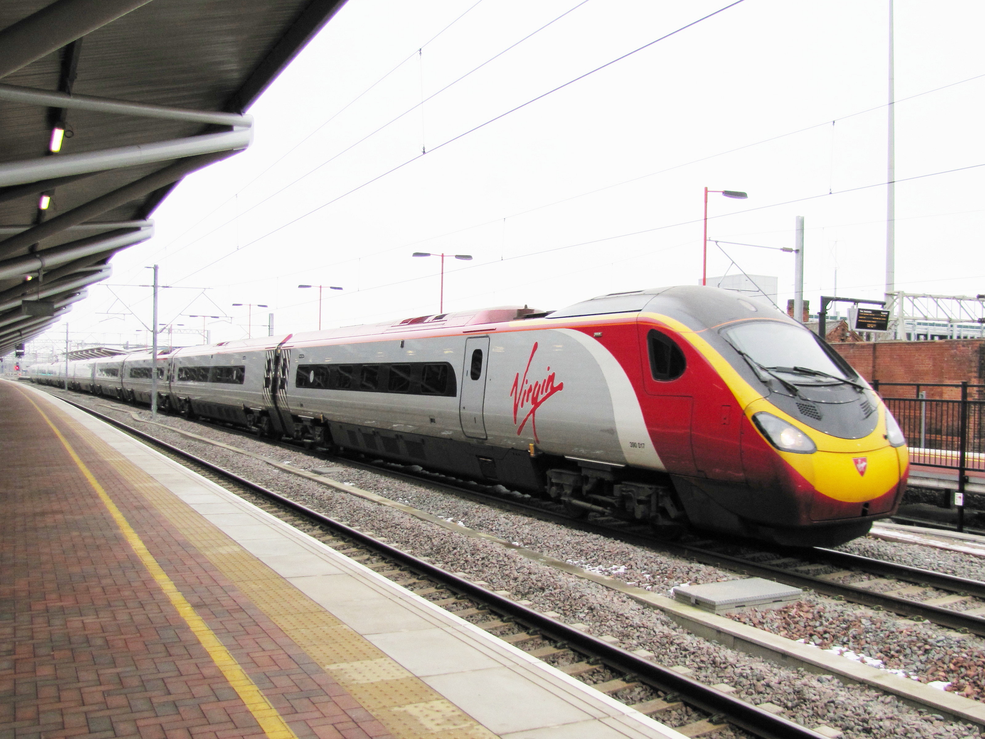 390017_Rugby_station.jpg