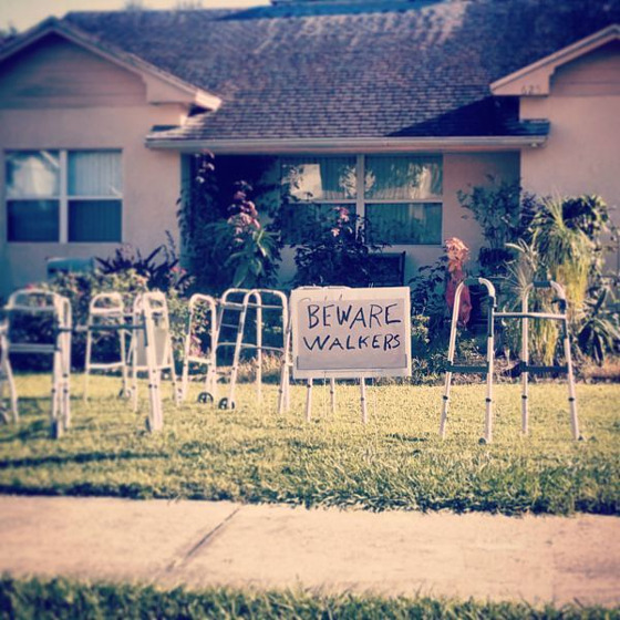 sign_beware-walkers.jpg