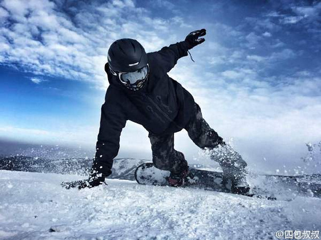 rad-snowboarder.jpg