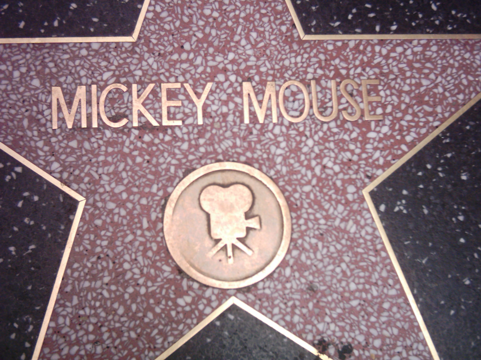 Mickey_Mouse_star_in_Walk_of_Fame.jpg