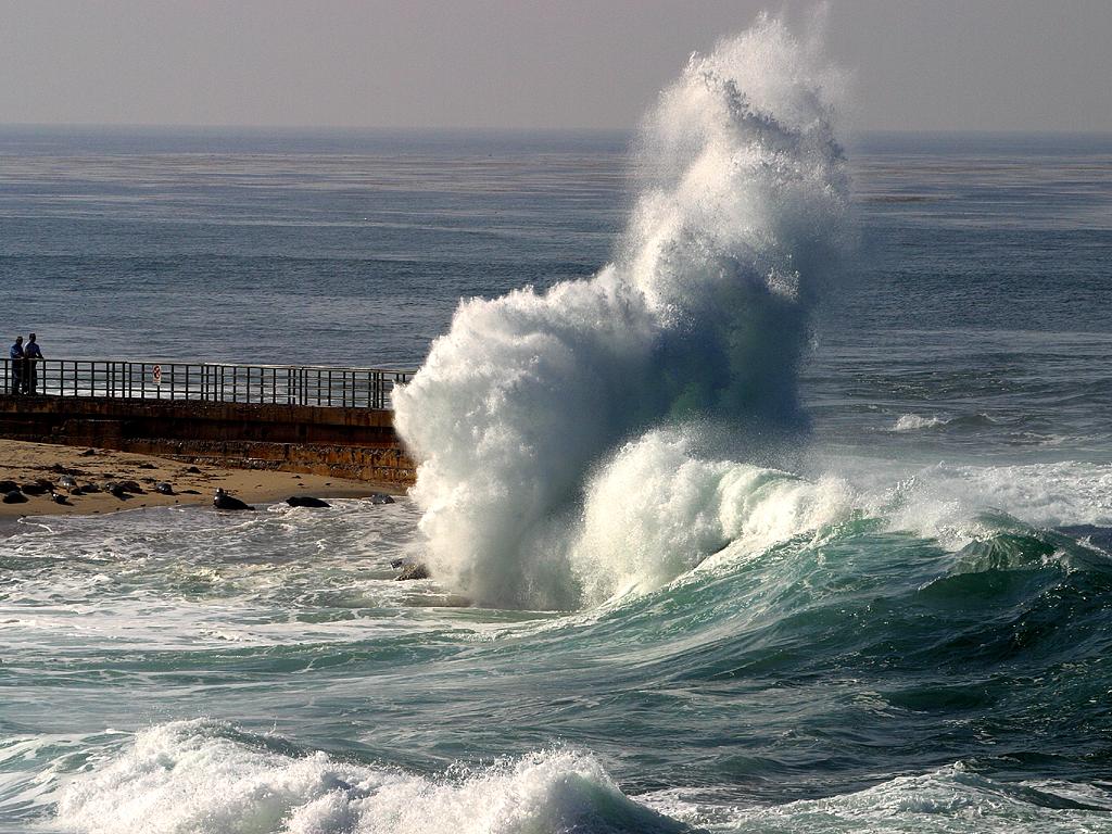 Waves_lajolla.jpg