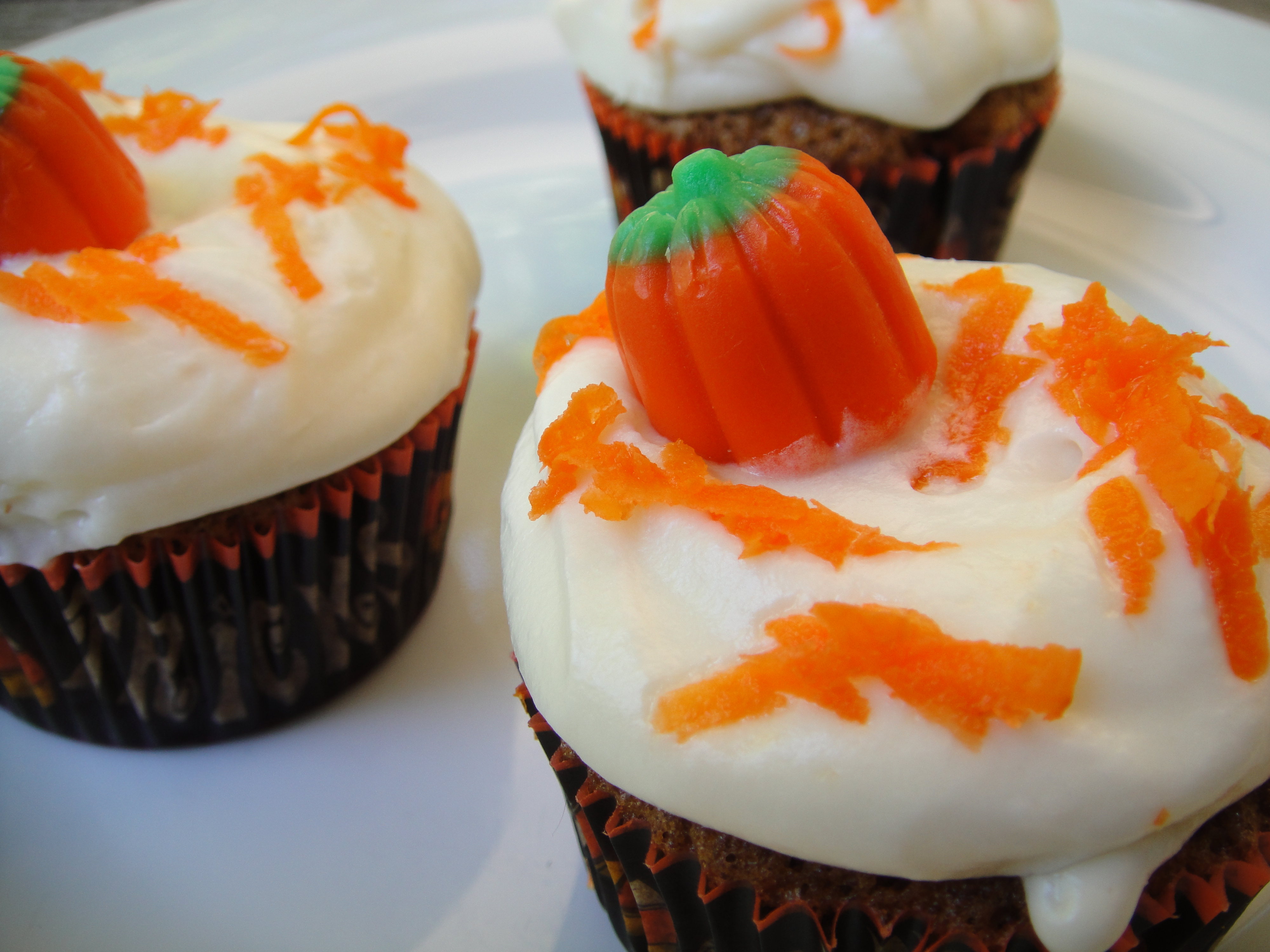 halloween-cupcakes-2-011.jpg
