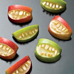 apple-bites-halloween.jpg