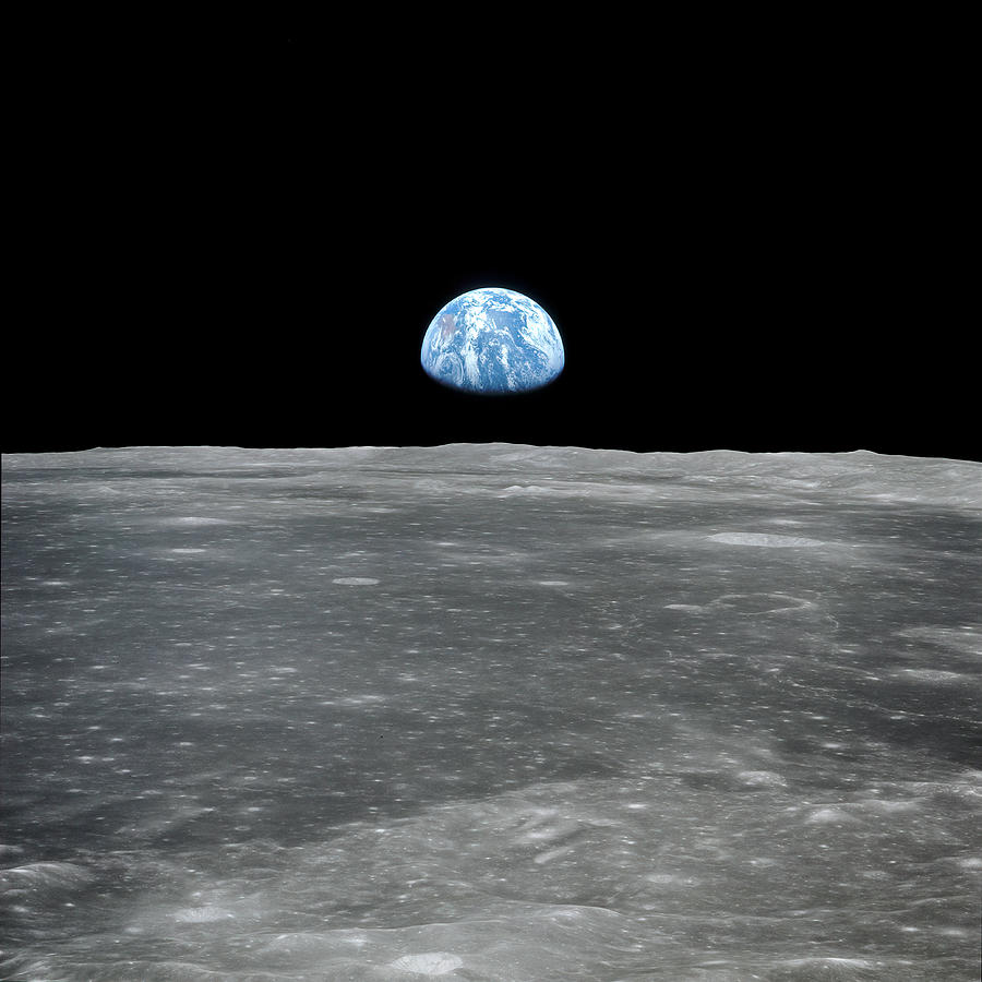 earthrise-apollo-11-nasa.jpg