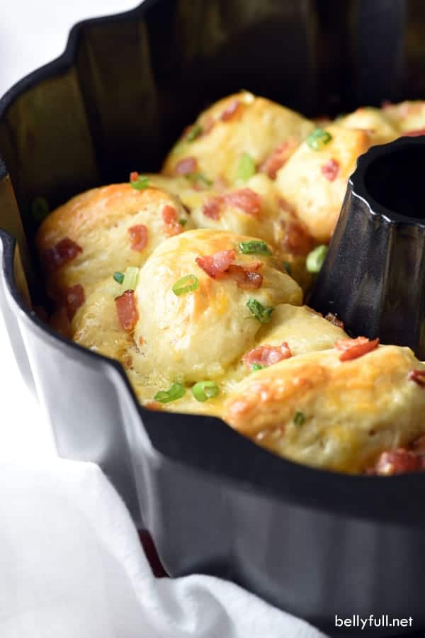 Breakfast-Pull-Apart-Bread-blog.jpg