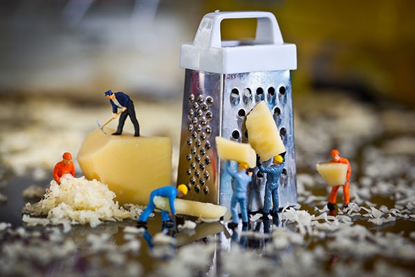 Youre-doing-a-grate-job-little-men-600x400.jpg