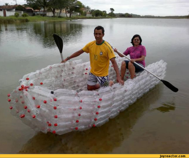 photo-bottle-boat-566028.jpeg