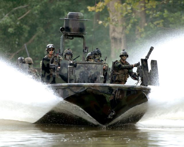 us_navy_seals_640_83.jpg