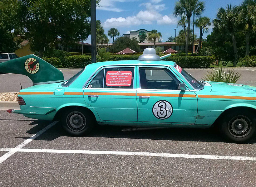 futurama-ship-car.jpg