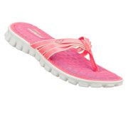 42a330607015636e1fcb5537383abe29--sketchers-flip-flops.jpg