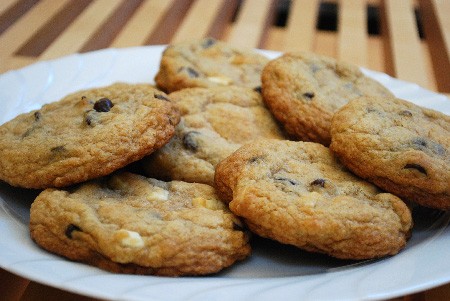 chocolate-chip-cookies-plate1.jpg