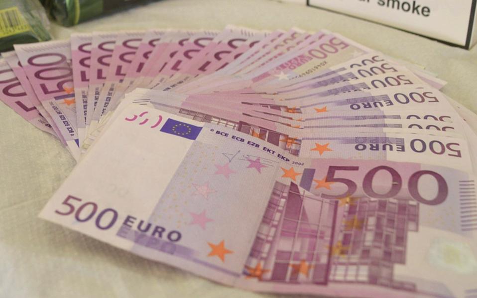 500_euro_notes_web--3-thumb-large.jpg