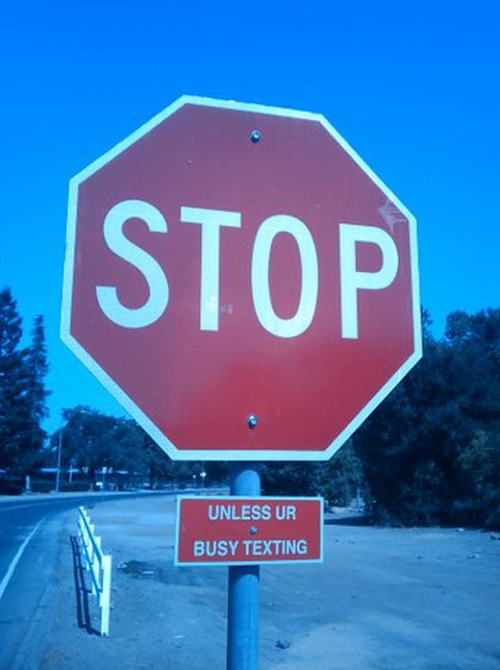 sign_stop-unless-texting.jpg