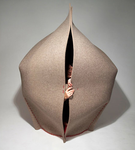 hushchair07.jpg