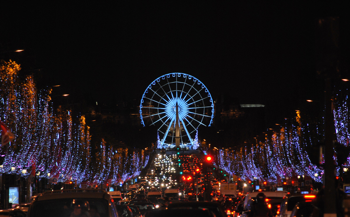 champs-elysees-christmas-lights.jpg