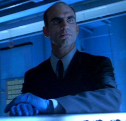 Blue_hand_2.jpg
