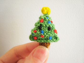 tinyxmastree.jpg